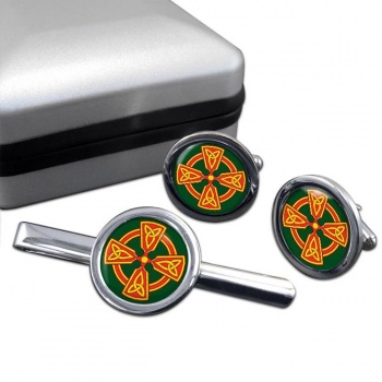 Celtic cross Round Cufflink and Tie Clip Set