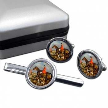 Horse and Hounds Round Cufflink and Tie Clip Set
